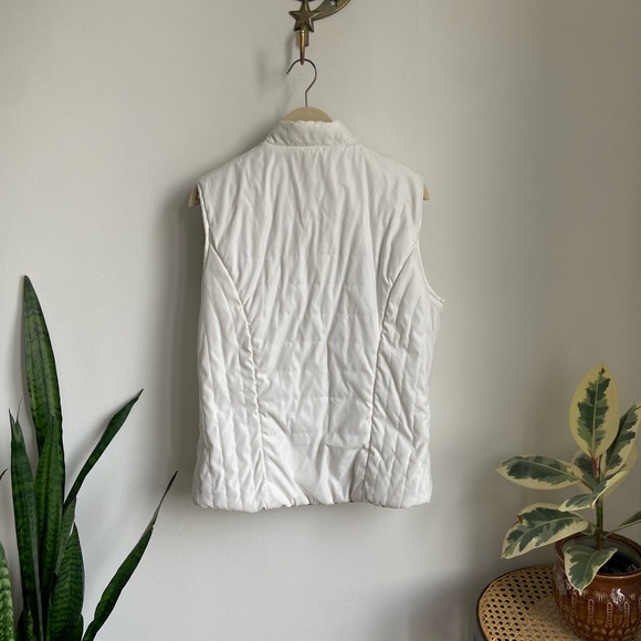 Reversible vest - Picture 3 of 5